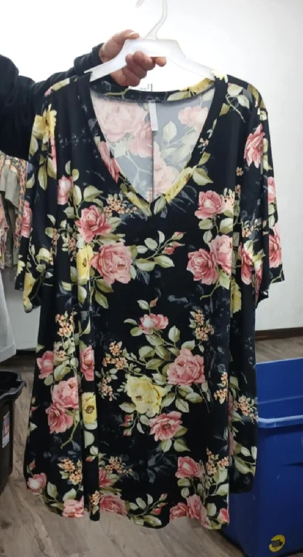 Luxury ShirtsBlack Floral V Neck Shirt Top