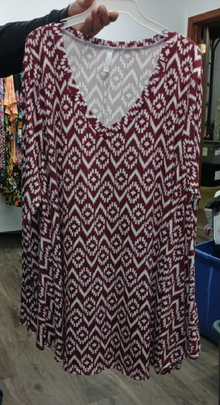 Striped ShirtsBurgundy & White Design Shirt Top