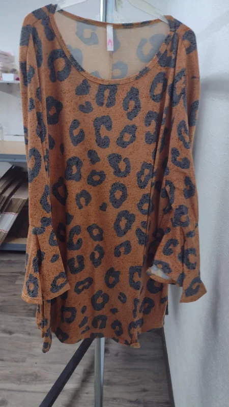 Collaborative ShirtsPumpkin Leopard Spice Shirt Top