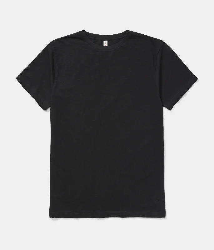 Blended Fabric T-ShirtsUnisex Featherweight Tee - Coal